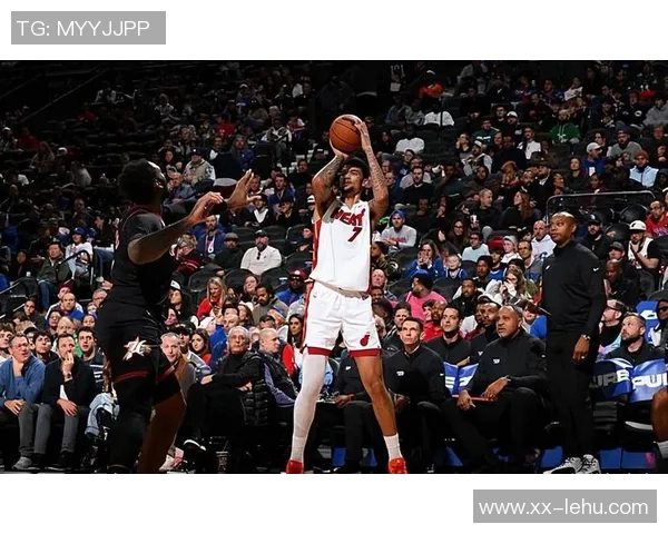 热火20号新星亚库乔尼斯表现出色送出10次助攻并贡献8分2断1帽